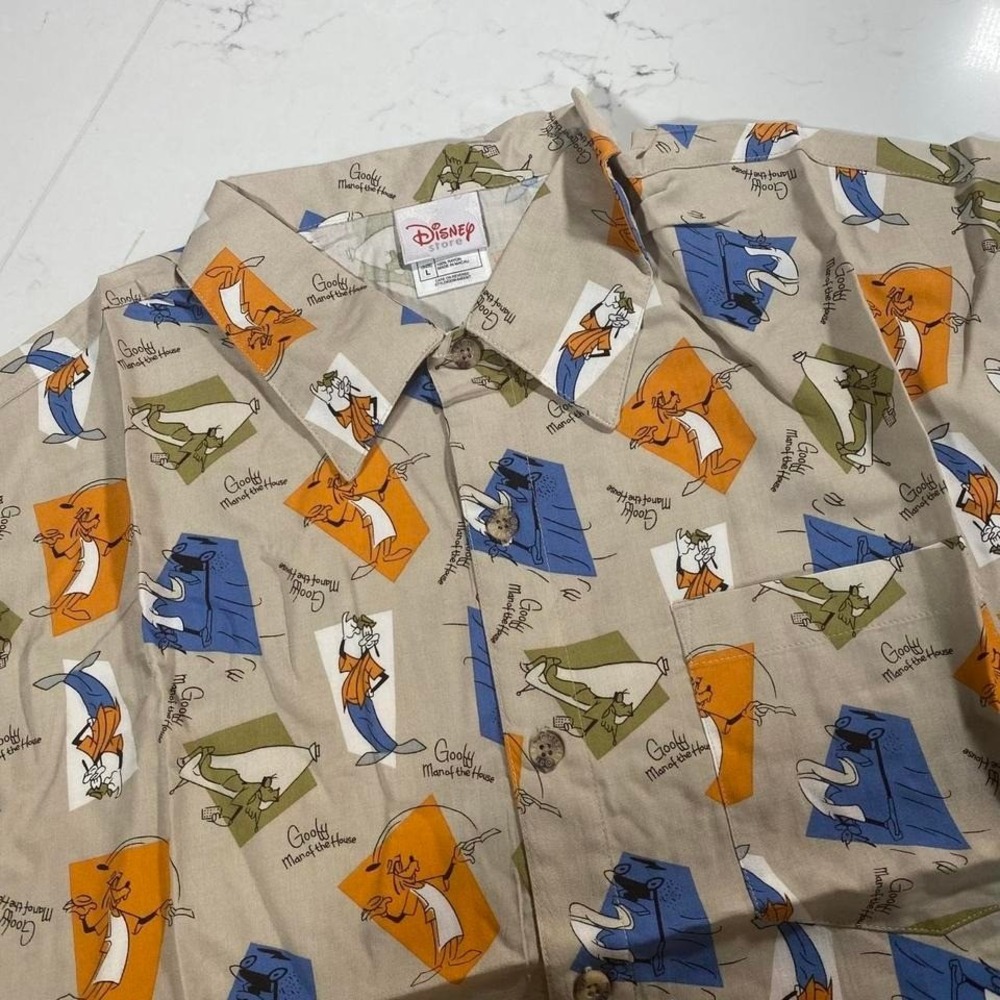 Vintage Disney Store Goofy "Man‎ of the House" Button-Up  Aloha Shirt – Size L